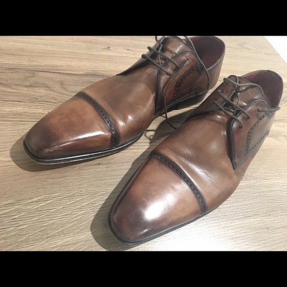 Shoe - Picture 2 of 2